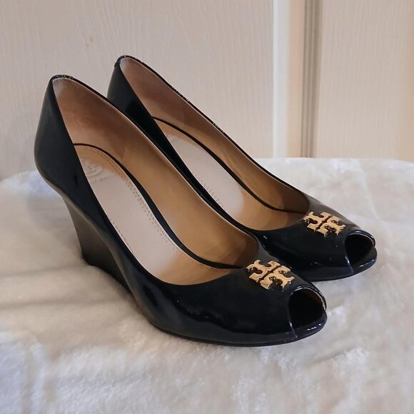 Tory Burch Navy Blue Patent Patent Leather Slip on Jade Wedge Pumps in size 8 - Picture 1 of 8